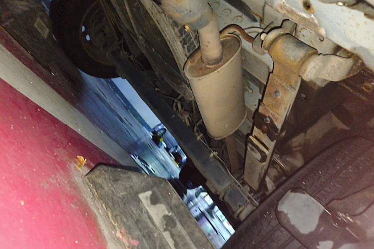 Used Dongfeng Shuaike 2016 1.5L Manual Standard Edition Chassis Rear Right