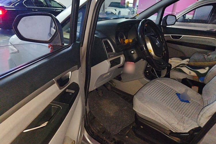 Used Dongfeng Shuaike 2016 1.5L Manual Standard Edition Driver Seat
