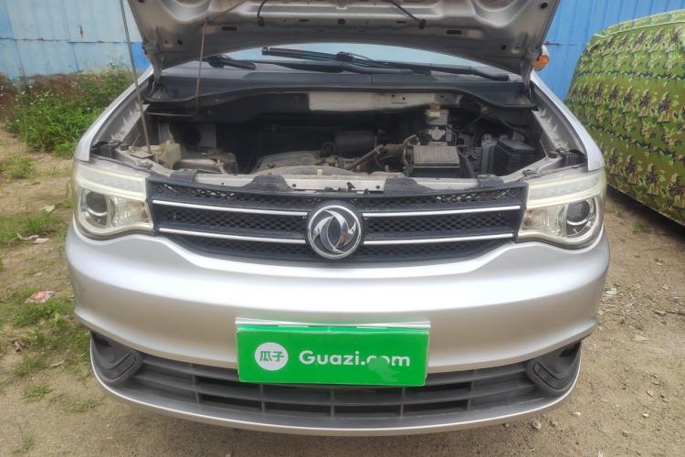 Used Dongfeng Shuaike 2016 Revised Version 1.6L Manual Comfort Edition Engine Bay