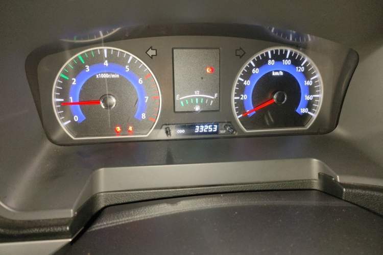 Used Dongfeng Shuaike 2016 1.5L Manual Luxury Model Odometer Close Up