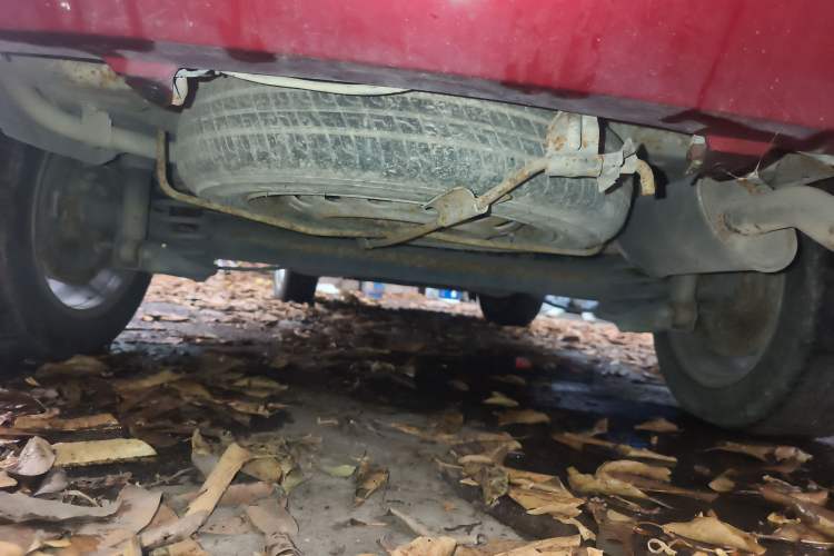 Used Dongfeng Shuaike 2016 1.6L Manual Comfort Model Chassis Rear