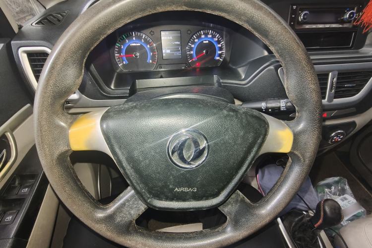 Used Dongfeng Shuaike 2016 1.6L Manual Comfort Model Steering Wheel