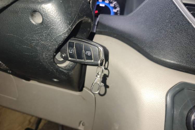 Used Dongfeng Shuaike 2016 1.6L Manual Comfort Model Vehicle Key