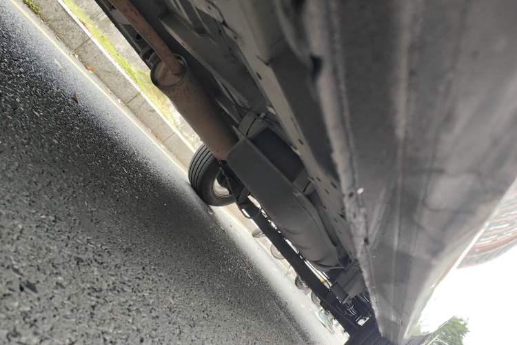 Used Dongfeng Shuaike 2016 1.5L Manual Standard Edition Chassis Front Left