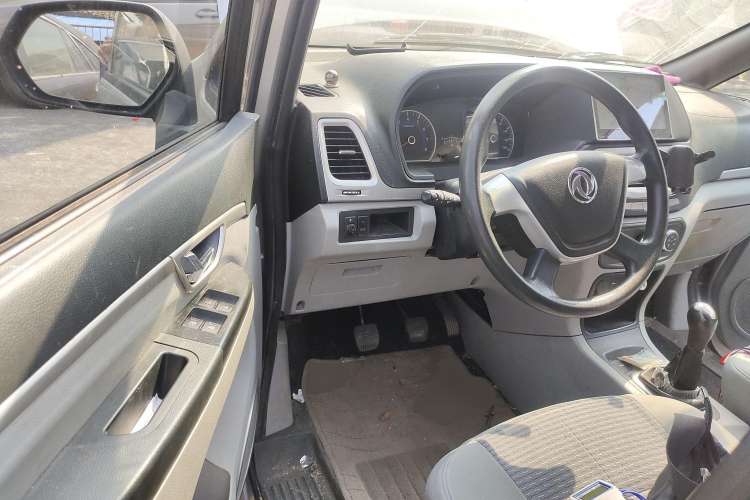 Used Dongfeng Shuaike 2016 1.5L Manual Comfort Model Driver Seat