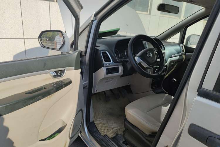 Used Dongfeng Shuaike 2016 1.5L Manual Luxury Model Driver Seat