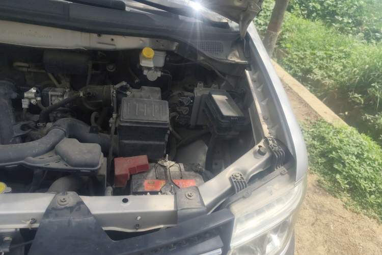 Used Dongfeng Shuaike 2016 1.6L Manual Luxury Model Engine Bay Left