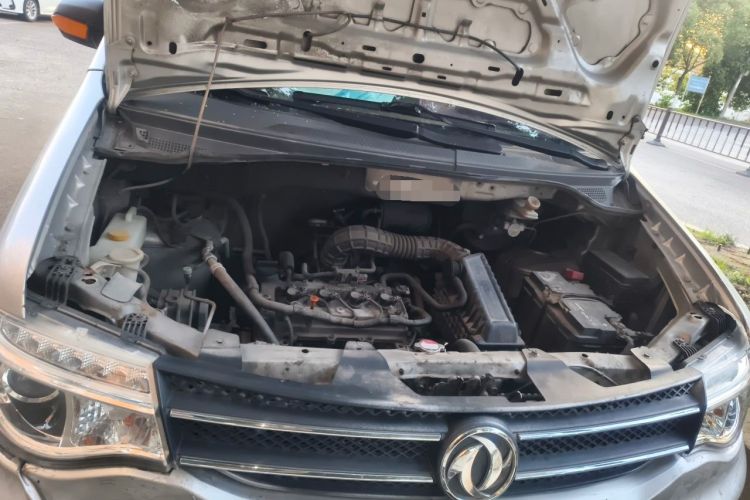 Used Dongfeng Shuaike 2016 1.5L Manual Comfort Model Engine Bay