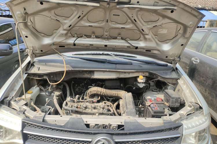 Used Dongfeng Shuaike 2016 1.5L Manual Comfort Model Engine Bay