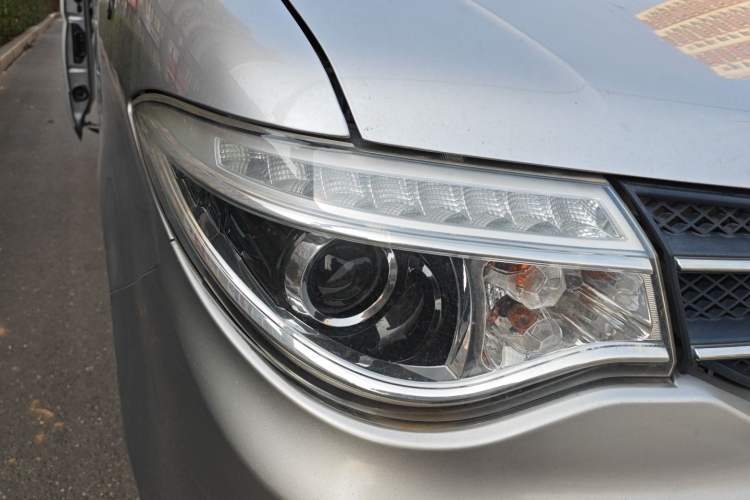 Used Dongfeng Shuaike 2016 1.5L Manual Standard Edition Exterior 6