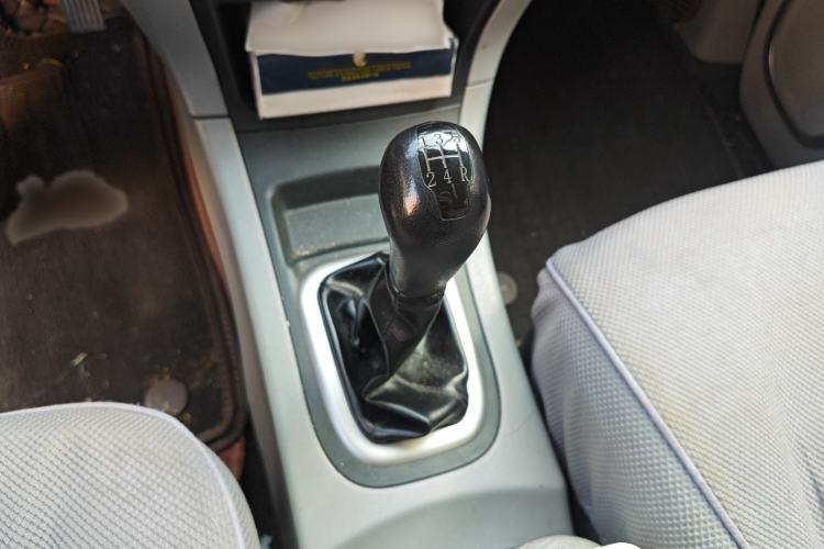 Used Dongfeng Shuaike 2016 1.5L Manual Standard Edition Gear Lever