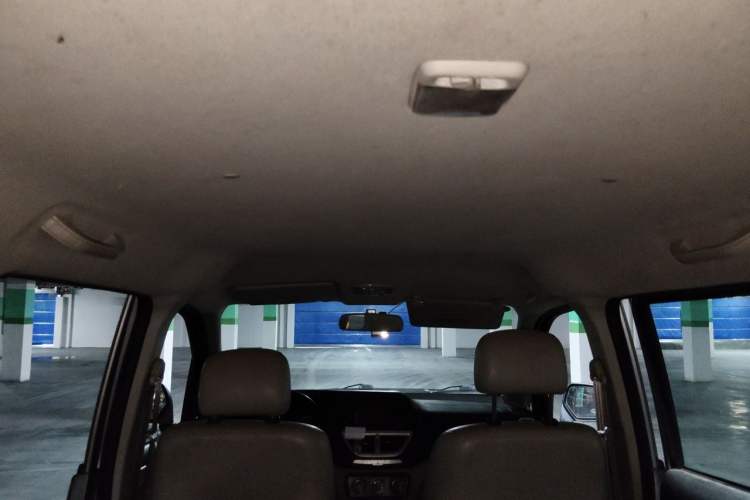 Used Dongfeng Shuaike 2016 1.5L Manual Luxury Model Headliner