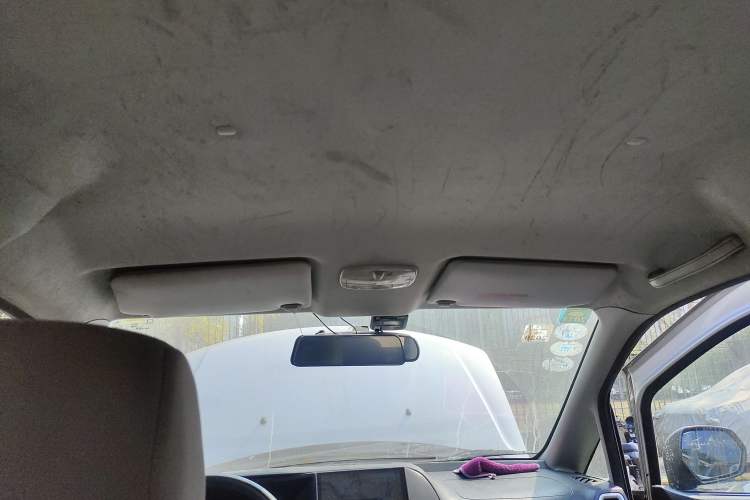 Used Dongfeng Shuaike 2016 1.5L Manual Comfort Model Headliner