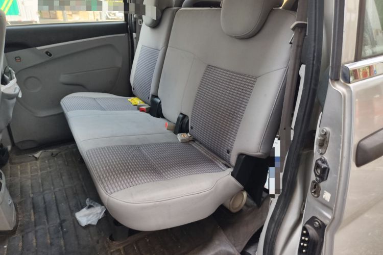 Used Dongfeng Shuaike 2016 1.5L Manual Comfort Model Interior 4