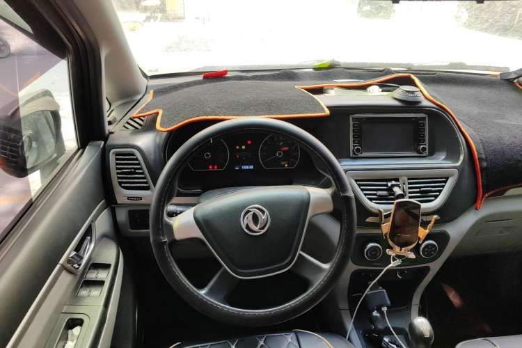 Used Dongfeng Shuaike 2016 1.5L Manual Comfort Model Steering Wheel
