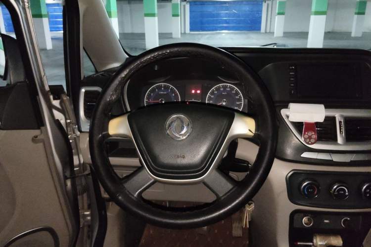 Used Dongfeng Shuaike 2016 1.5L Manual Luxury Model Steering Wheel
