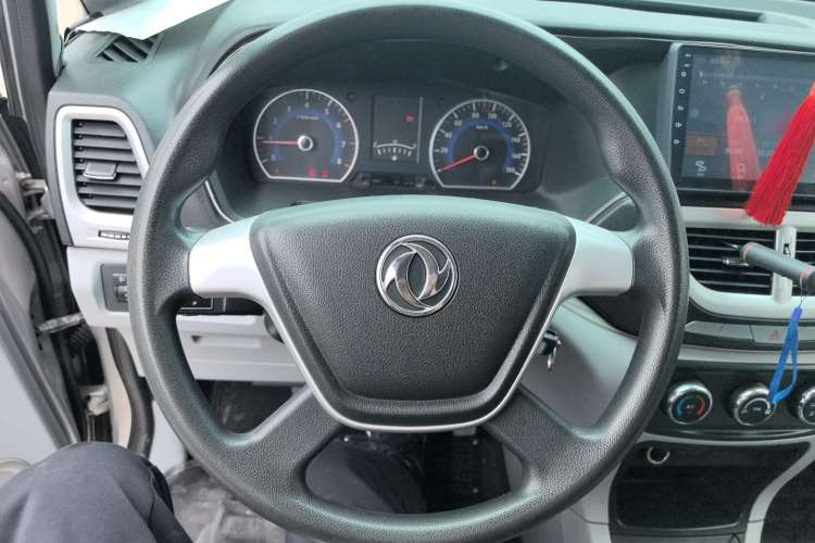 Used Dongfeng Shuaike 2016 1.5L Manual Standard Edition Steering Wheel