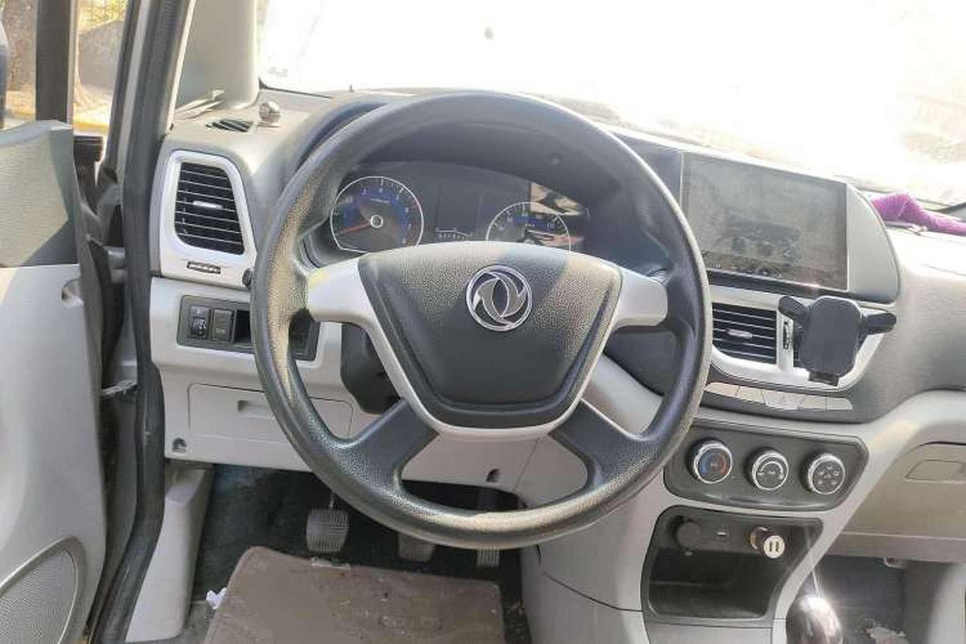 Used Dongfeng Shuaike 2016 1.5L Manual Comfort Model Steering Wheel