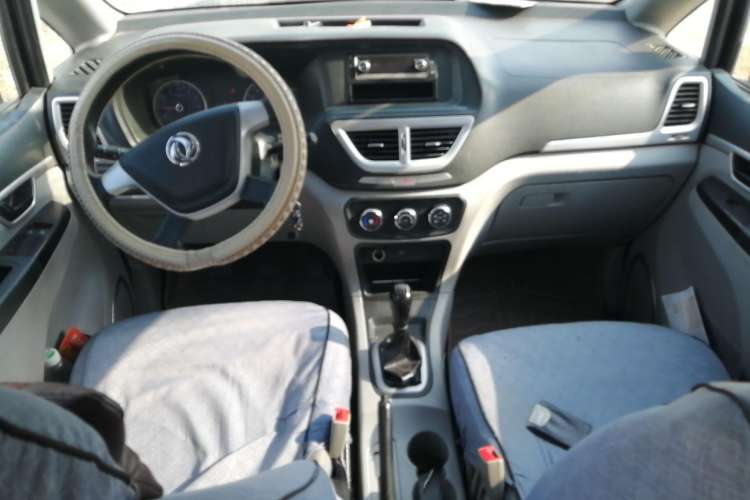 Used Dongfeng Shuaike 2016 1.5L Manual Standard Edition Center Console