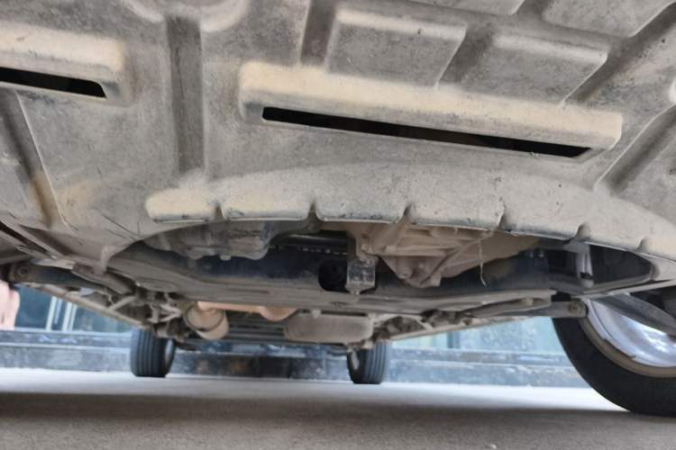 Used Dongfeng Shuaike 2016 1.6L Manual Comfort Model Chassis Front