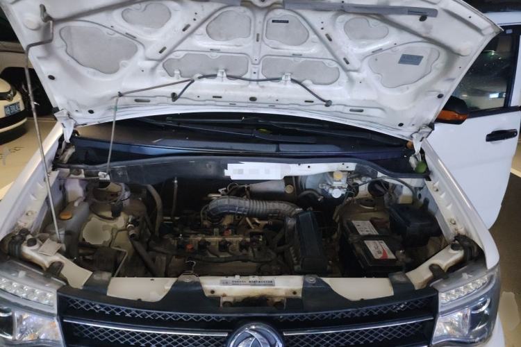 Used Dongfeng Shuaike 2016 1.5L Manual Comfort Model Engine Bay