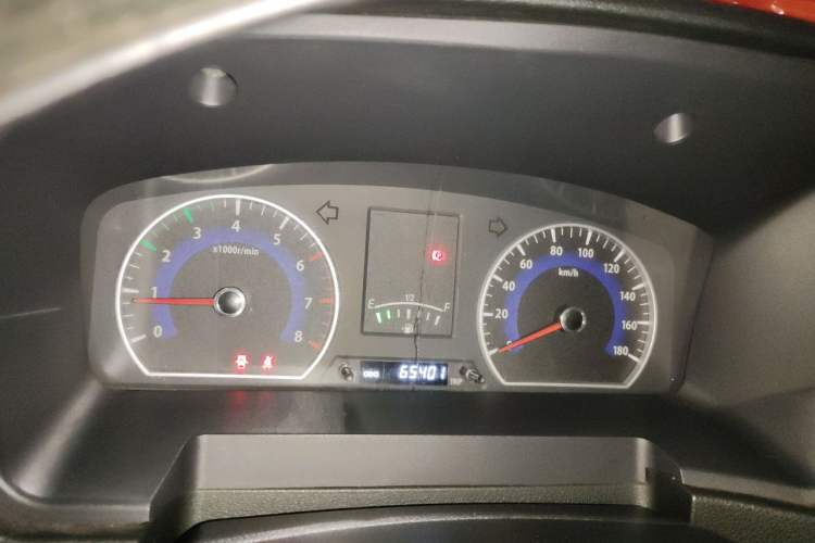 Used Dongfeng Shuaike 2016 1.5L Manual Comfort Model Instrument Cluster