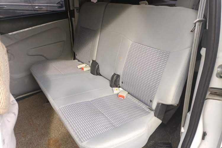 Used Dongfeng Shuaike 2016 1.5L Manual Standard Edition Interior 4