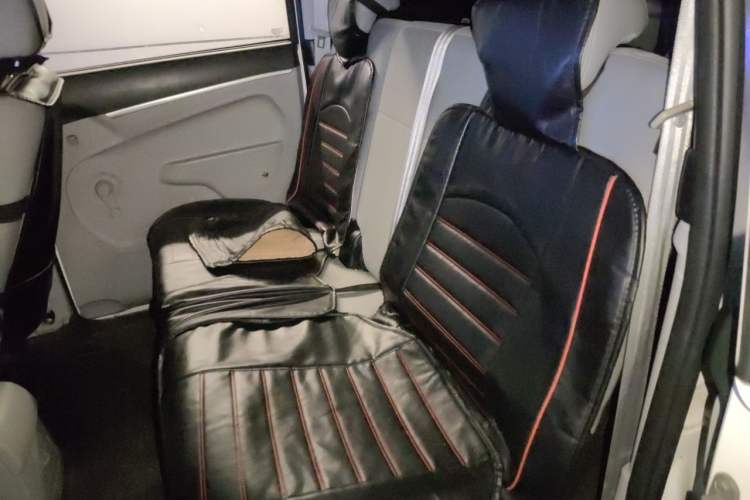 Used Dongfeng Shuaike 2016 1.5L Manual Comfort Model Left Rear Seat
