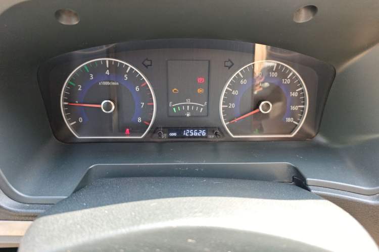 Used Dongfeng Shuaike 2016 1.5L Manual Standard Edition Odometer Close Up