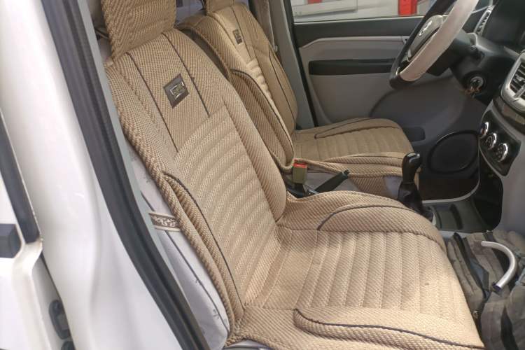 Used Dongfeng Shuaike 2016 1.5L Manual Standard Edition Right Front Seat