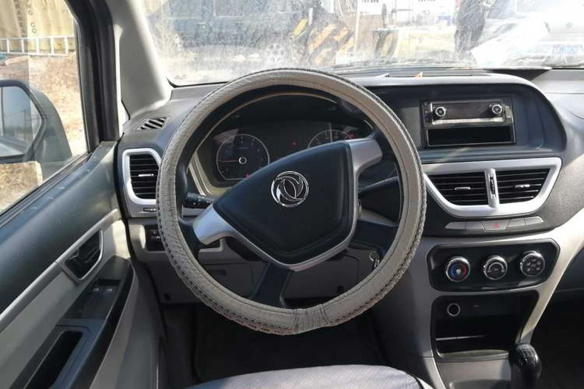 Used Dongfeng Shuaike 2016 1.5L Manual Standard Edition Steering Wheel