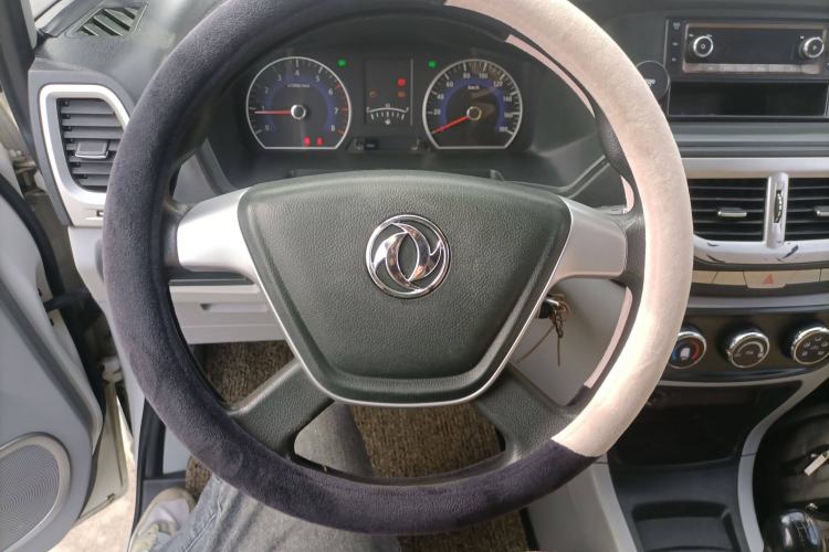 Used Dongfeng Shuaike 2016 1.5L Manual Standard Edition Steering Wheel