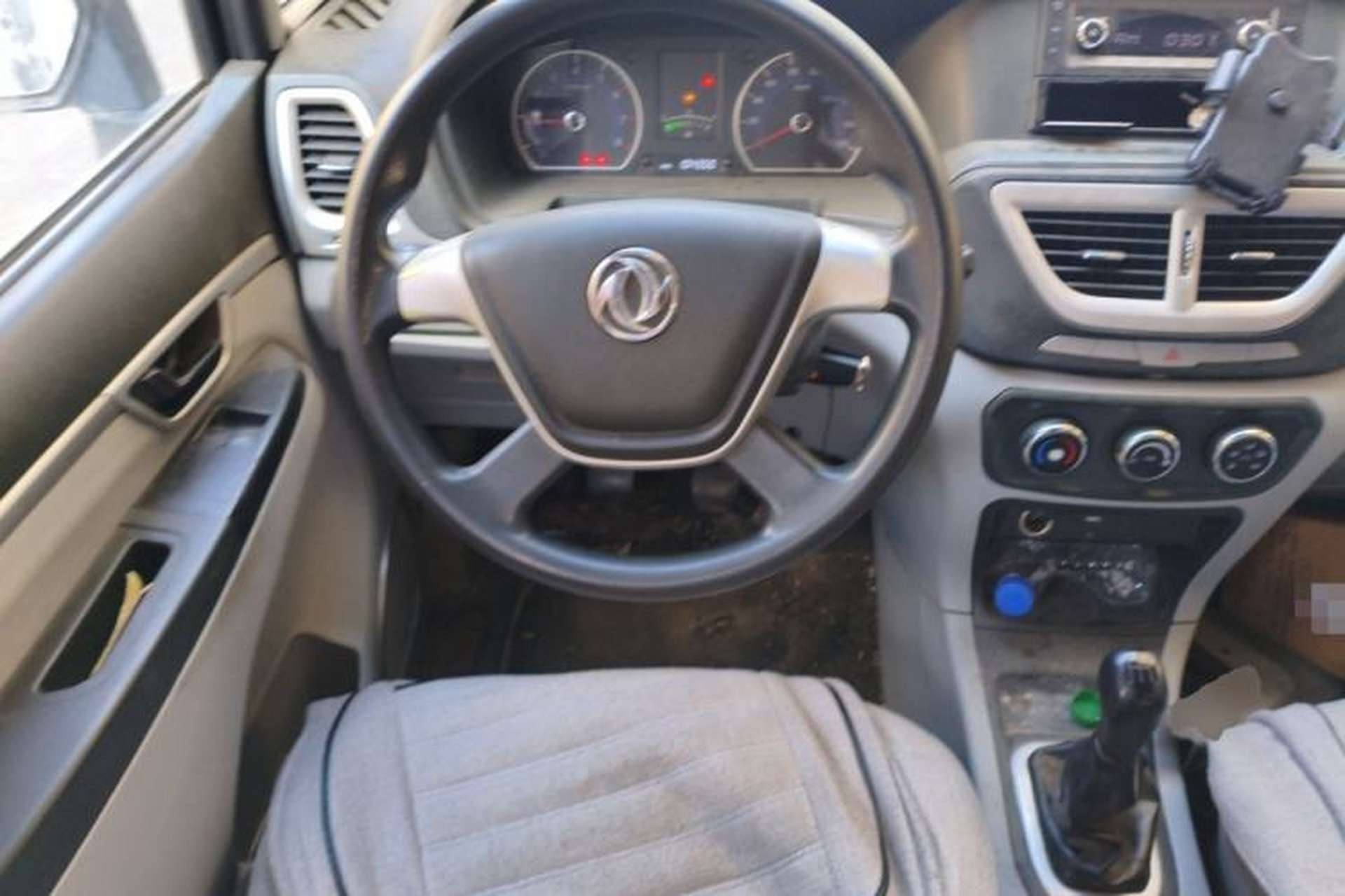 Used Dongfeng Shuaike 2016 1.5L Manual Standard Edition Steering Wheel