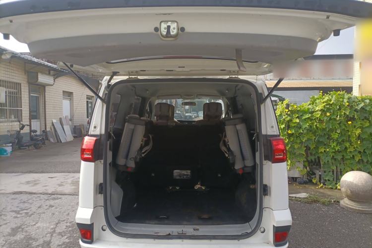 Used Dongfeng Shuaike 2016 1.5L Manual Standard Edition Trunk