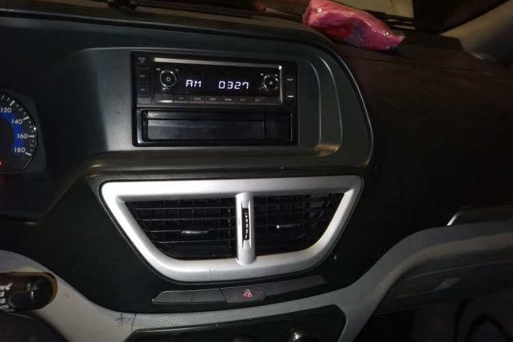 Used Dongfeng Shuaike 2018 Pure Electric Van Audio And AC Panel