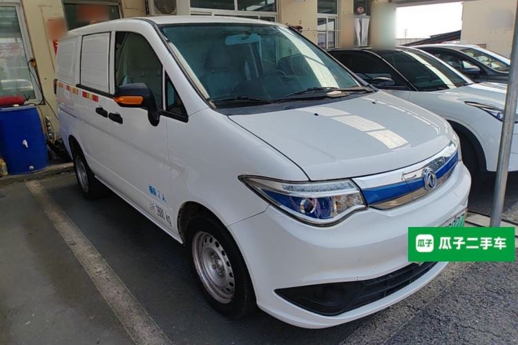 Used Dongfeng Shuaike 2018 Pure Electric Van Front Right 45 Deg