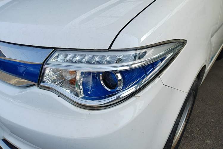 Used Dongfeng Shuaike 2018 Pure Electric Van Left Front Headlight