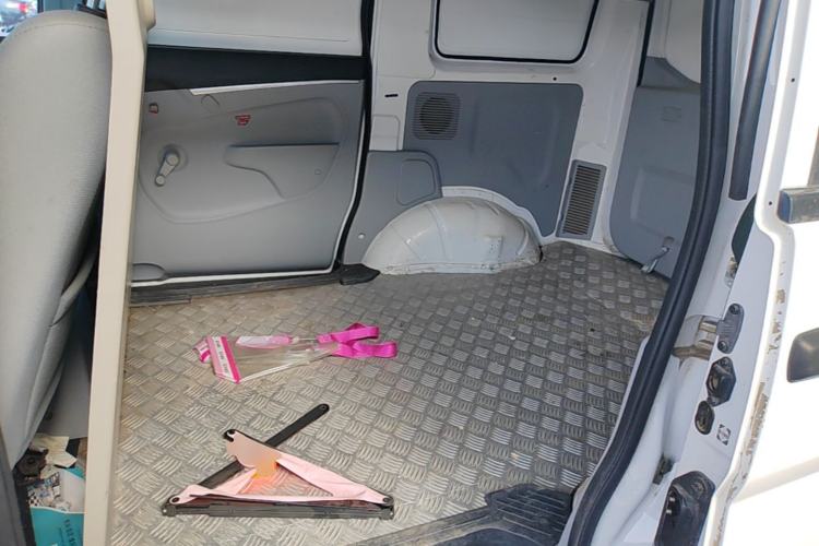 Used Dongfeng Shuaike 2018 Pure Electric Van Left Rear Seat