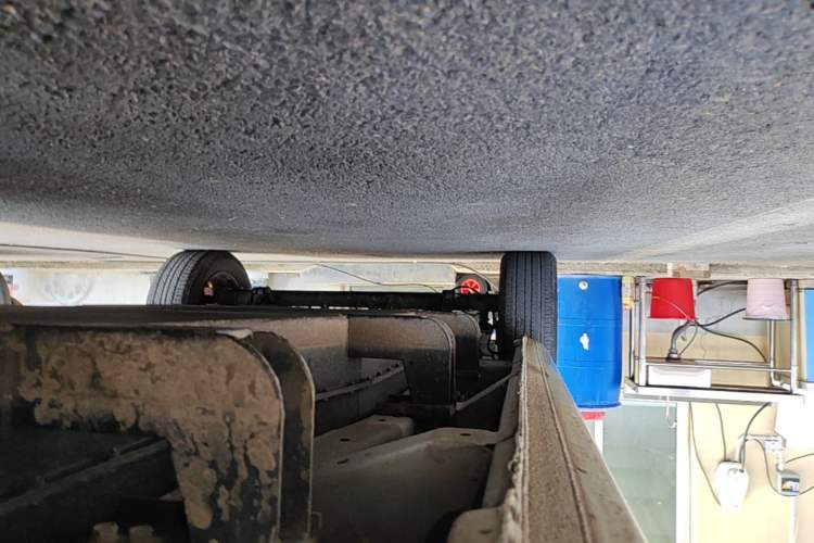Used Dongfeng Shuaike 2018 Pure Electric Van Right Side Sill