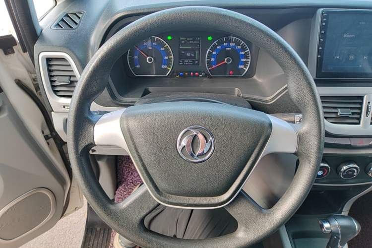 Used Dongfeng Shuaike 2018 Pure Electric Van Steering Wheel