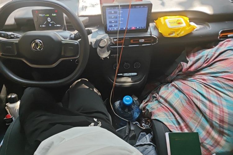 Used Dongfeng V5 2025 Model, 310 km Smart Leap Edition—Ningde 41.86 kWh Center Console