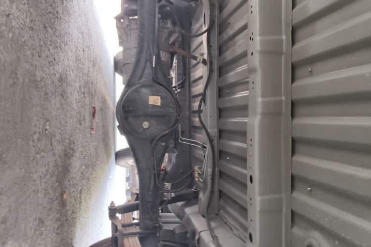 Used Dongfeng V5 2025 Model 310km Standard Version Chassis Rear