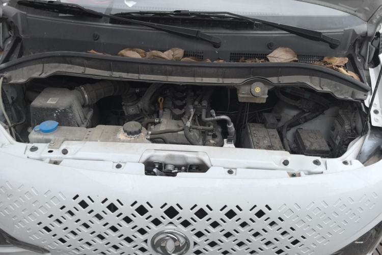 Used Dongfeng V5  Engine Bay