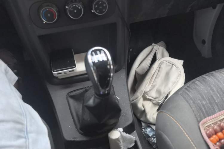 Used Dongfeng V5  Gear Lever