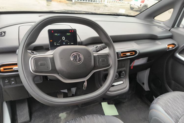 Used Dongfeng V5 2025 Model, 310 km Smart Leap Edition—Ningde 41.86 kWh Interior 3