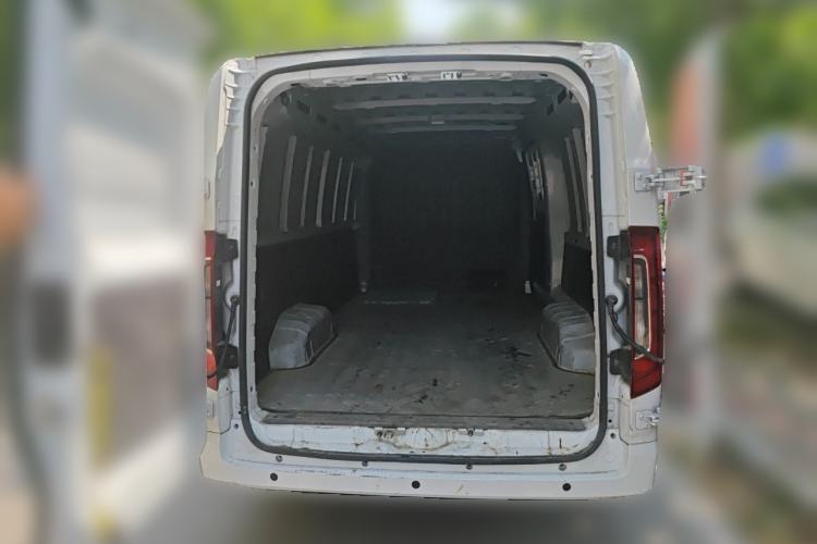 Used Dongfeng V5 2025 Model, 310 km Smart Leap Edition—Ningde 41.86 kWh Trunk