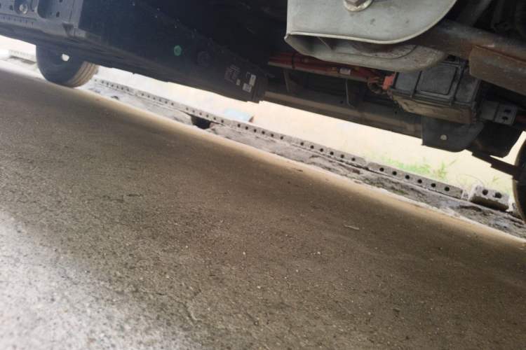 Used Dongfeng V7 2025 Model, 323 km Smart Leap Edition—AVIC 50.38 kWh Chassis Rear Left