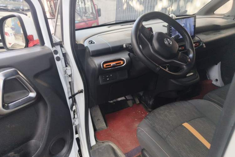 Used Dongfeng V7 2025 Model, 338 km Smart Leap Edition—Ningde 53.58 kWh Driver Seat