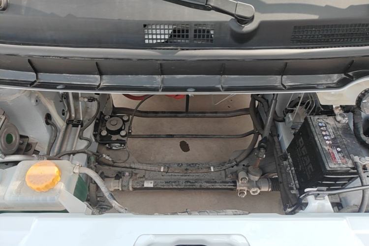 Used Dongfeng V7 2025 Model, 332 km Open-Window Edition Engine Bay