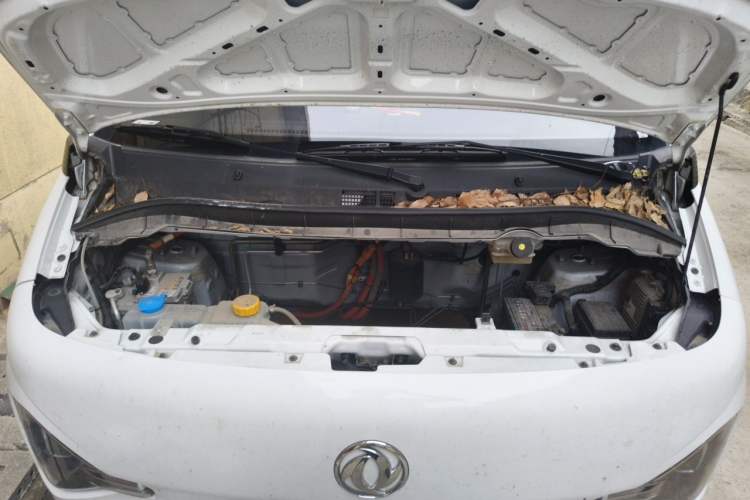 Used Dongfeng V7 2025 Model, 323 km Smart Leap Edition—AVIC 50.38 kWh Engine Bay